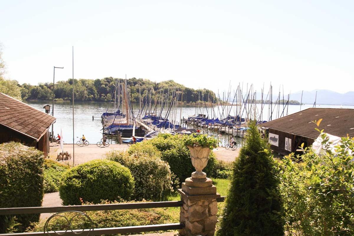 Ferienwohnungen Jell - Forg Breitbrunn am Chiemsee Extérieur photo